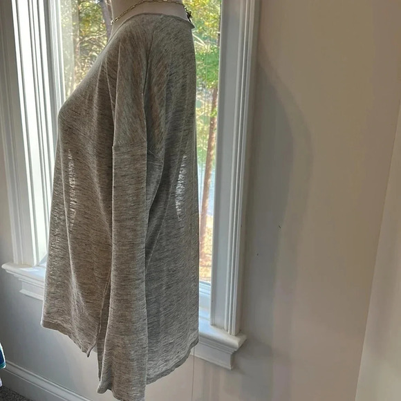 Vince 100% Linen Drop Shoulder LS Top, Size Small, Like New - Picture 5 of 9
